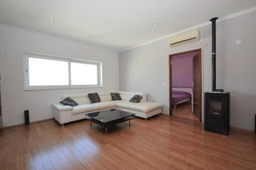 Apartment with Sea View image 10
