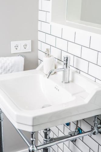 Terreno Studios - image 9