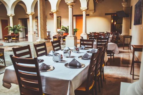 HOTEL PARADOR DE ALCALA - 레스토랑