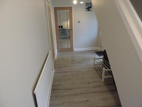 บริการและสิ่งอำนวยความสะดวก, 5 Bed Camberley Airport Accommodation in แคมเบอร์เลย์