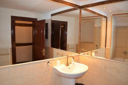 Hotel Petr - image 7