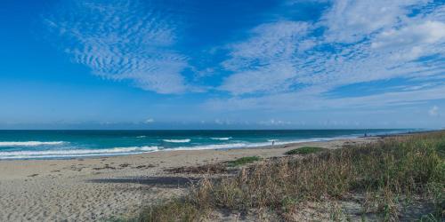 Island Beach House with No Extra Fees