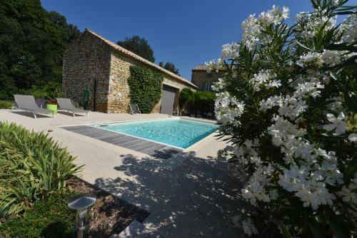 Peldbaseins, le gîte de Montagnac (le gite de Montagnac) in La Roque-sur-Ceze