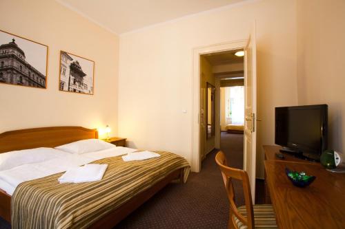 Anna Hotel - image 9