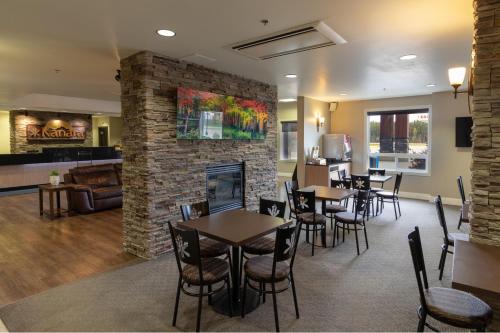 Kanata Whitecourt