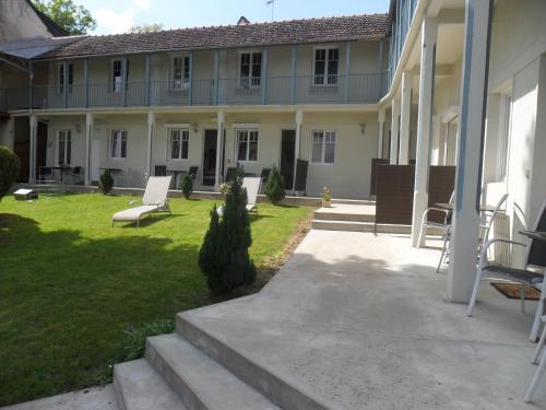 Hotel La Buissonniere Hotel de charme Sainte-Gemme-en-Sancerrois