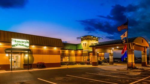 Rock Island Inn & Suites Marshalltown