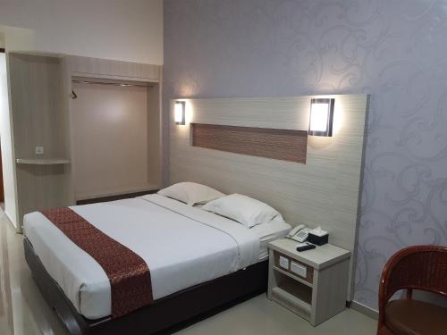 Deluxe Double or Twin Room image 5