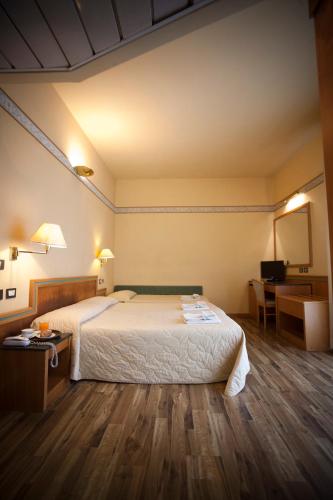 Hotel Marina Bay - image 4