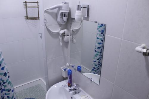 12 Mesyatsev Hotel - image 14
