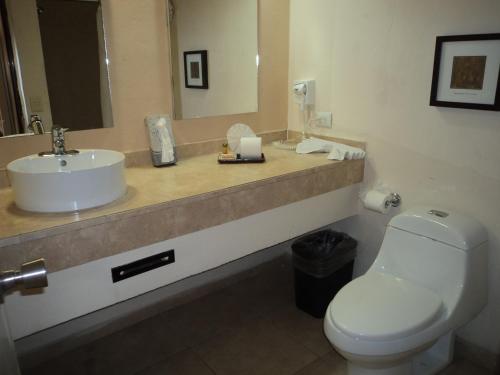 Baño, Hotel Santa Cruz Mochis in Los Mochis