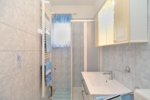 Apartment image 10