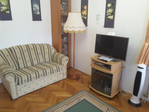 Dessewffy Guesthouse - image 2