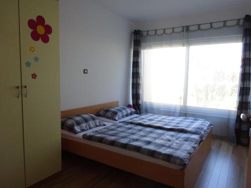 Large Apartment in Malinska near the Sea