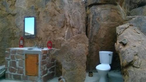 Ванна кімната, Madisa Camp in Оутйо