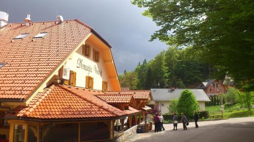 Domačija Vodnik & Apartments - Hotel - Cerklje na Gorenjskem