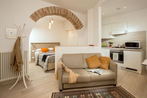 Vatican Suites Apartments - main image