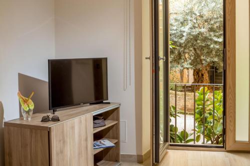 Vatican Suites Apartments - image 4