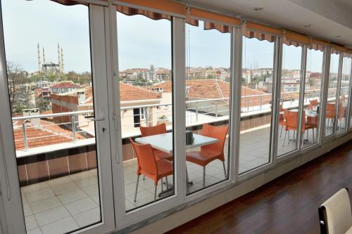 Saray Hotel - image 7