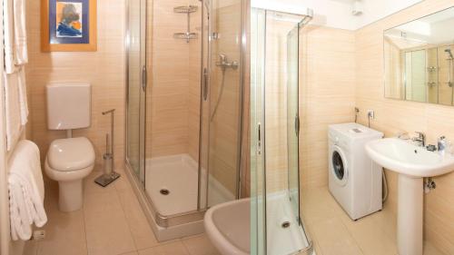 Marina Uno View Apartment - image 6