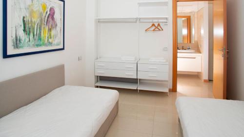 Marina Uno View Apartment - image 8