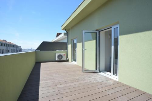 Erkély/terasz, Spot Family Apartments near Das Almas Templom