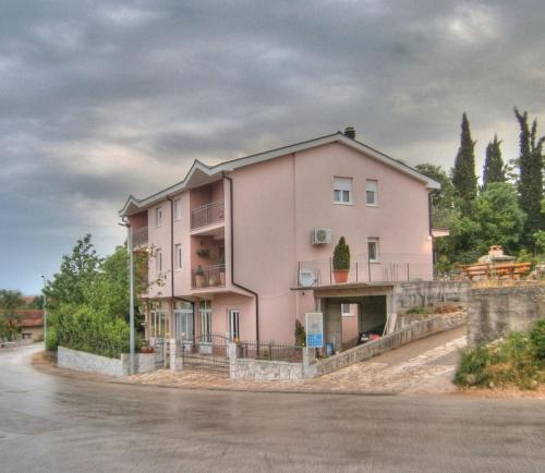 Villa Petra - image 14