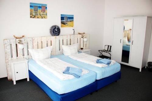 Die Botschaft near Artemis