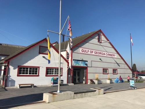 The Steveston Cafe & Hotel