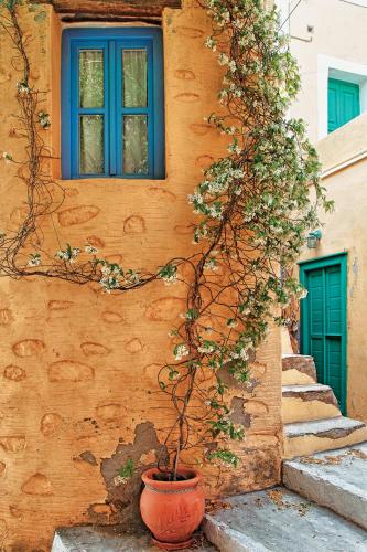 Traditional Medieval Stone house in "Ano Syros"