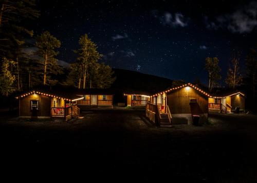 King Hendrick Motel and Suites - main image