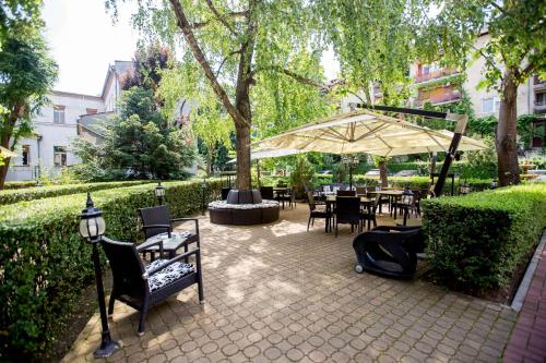Best Western Central Hotel - main image