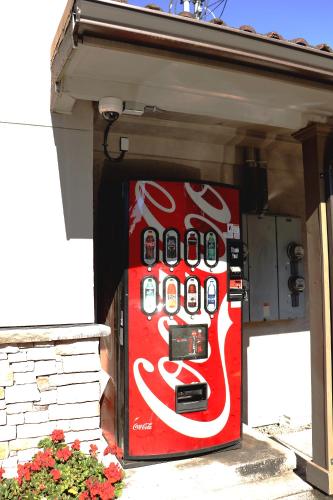 Best Lynnwood Inn - image 7