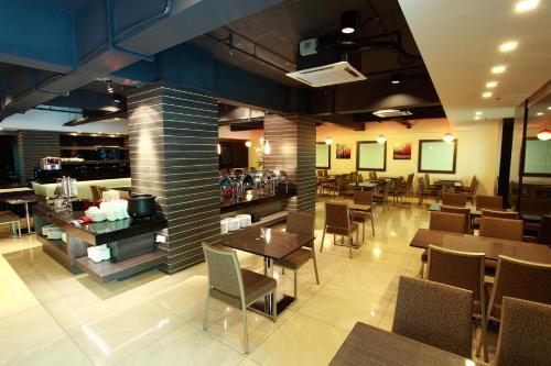 Bar/lounge, Symphony Suites Hotel in Ipoh City