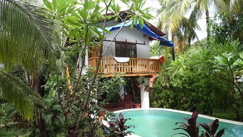 Casa de Colores in El Zonte