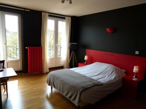 فندق فيكتور (Hotel Victor) in Beauvais City Center