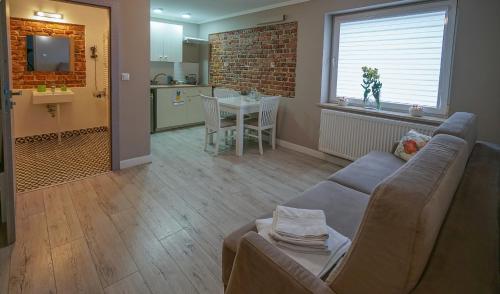 Happy Day Apartments - image 3