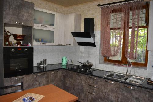 Golden Way – Tbilisi, MA