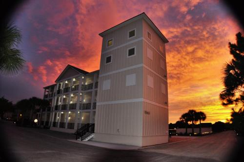 30-A Inn & Suites - 숙소 외관