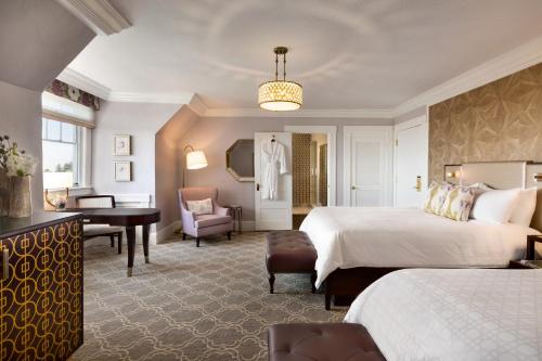 165679783 Claremont Resort & Club