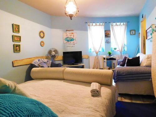 Wonder deer apartment with a best view of Budapest contactless check-in - image 13