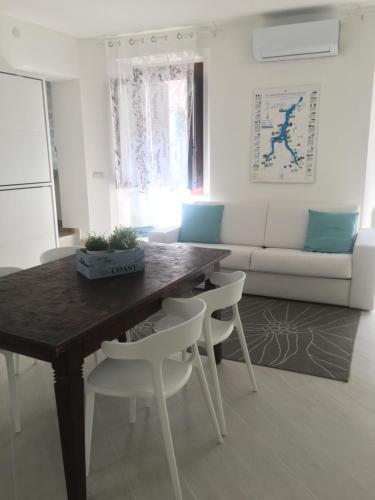  JULES PLACE in Lecco