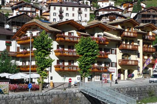  Casa Nili, Pension in Alleghe