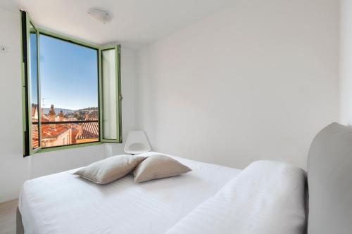 Cannes Old Town Suites - image 13