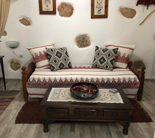 Little cottage, Athens
