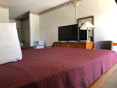 Kewanee Motor Lodge 4