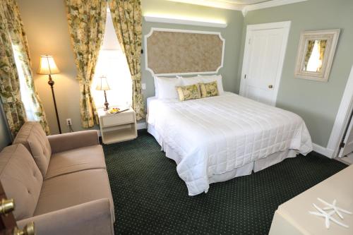 The Ocean Plaza Hotel