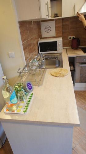 2 bedrooms, 3 beds