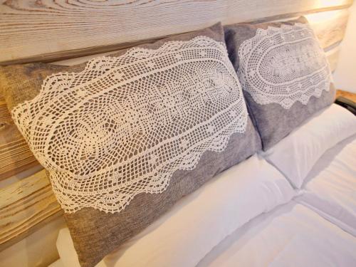 1 twin bed