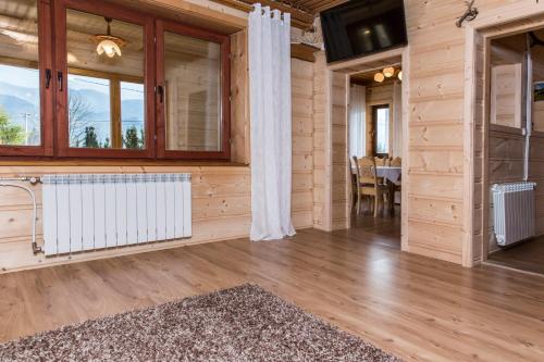 Three-Bedroom Apartment image 7